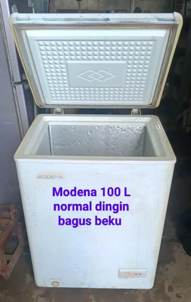 Plezeer box es batu Modena 100L. Normal dingin bagus beku Bjb mtp .