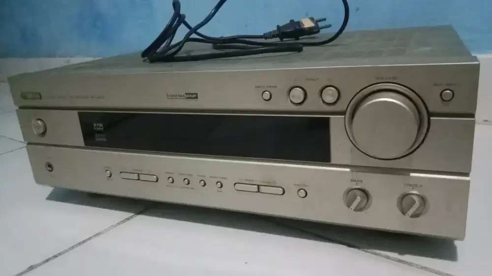 Ampli yamaha alami nyala