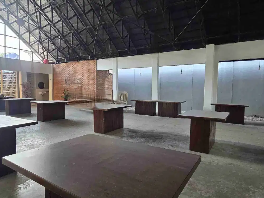 Disewakan Ruang Usaha jl Naripan Mainroad Cocok Untuk Cafe atau Rsto