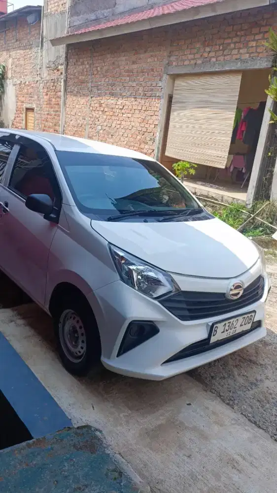 Daihatsu Sigra D 2023