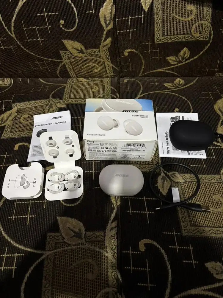 (Preloved) - TWS Bose Quitecomfort Earbuds