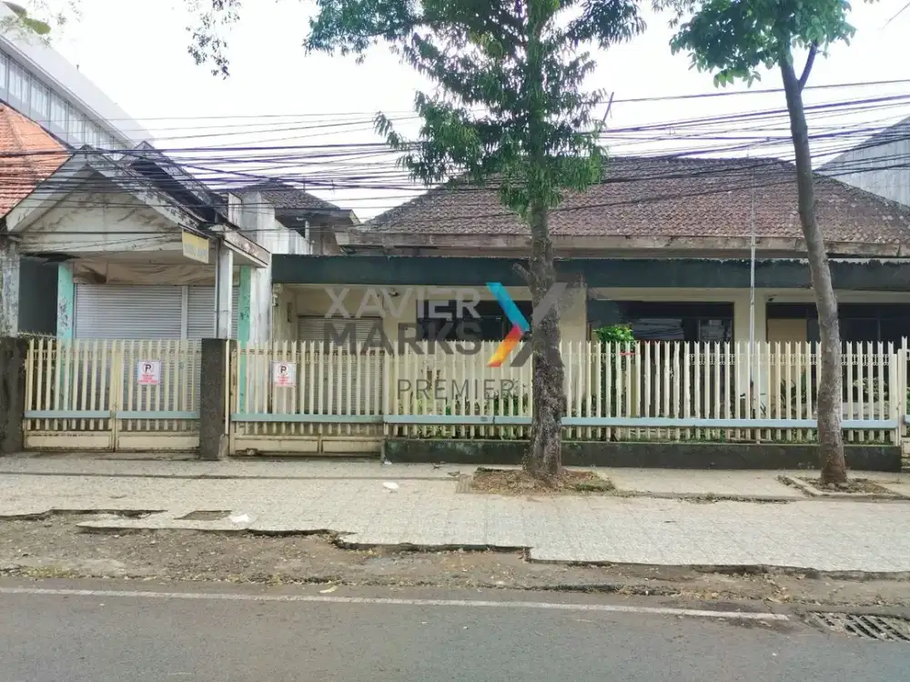 Rumah Poros Jalan Jaksa Agung Suprapto Klojen Malang Strategis