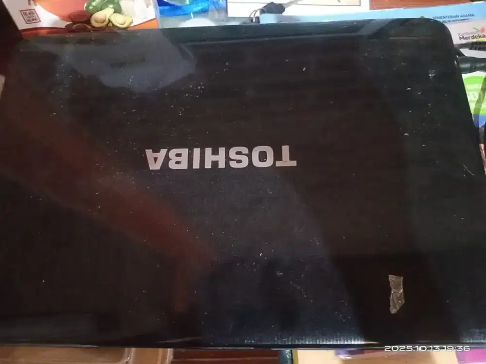 Laptop bekas pindahan kantor