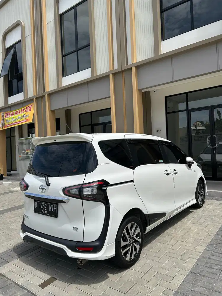 Toyota Sienta 2021 Bensin metik