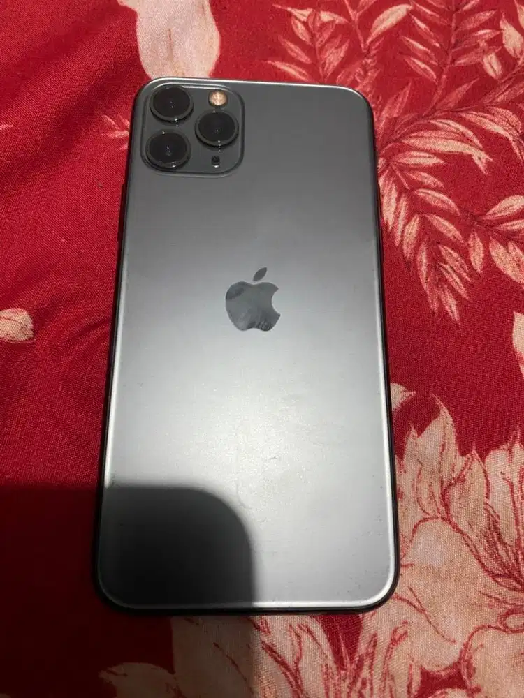 Jual hp iphone 11 pro second