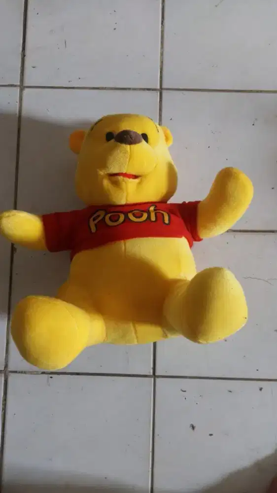 CUCI GUDANG BONEKA POOH TINGGI 50 CM