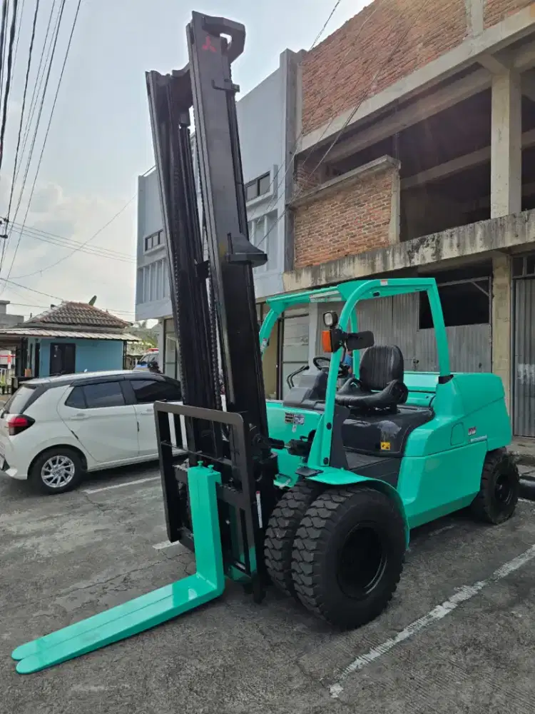 Forklift Mitsubishi 5 Ton,Matic,Tiang 6 Meter,Low HM,S6S,Tahun 2021