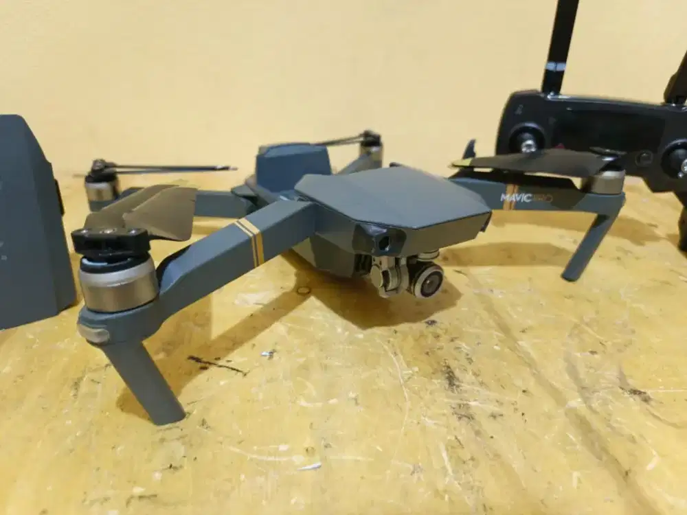 Drone Dji Mavic Pro gimbal 3 axis Second