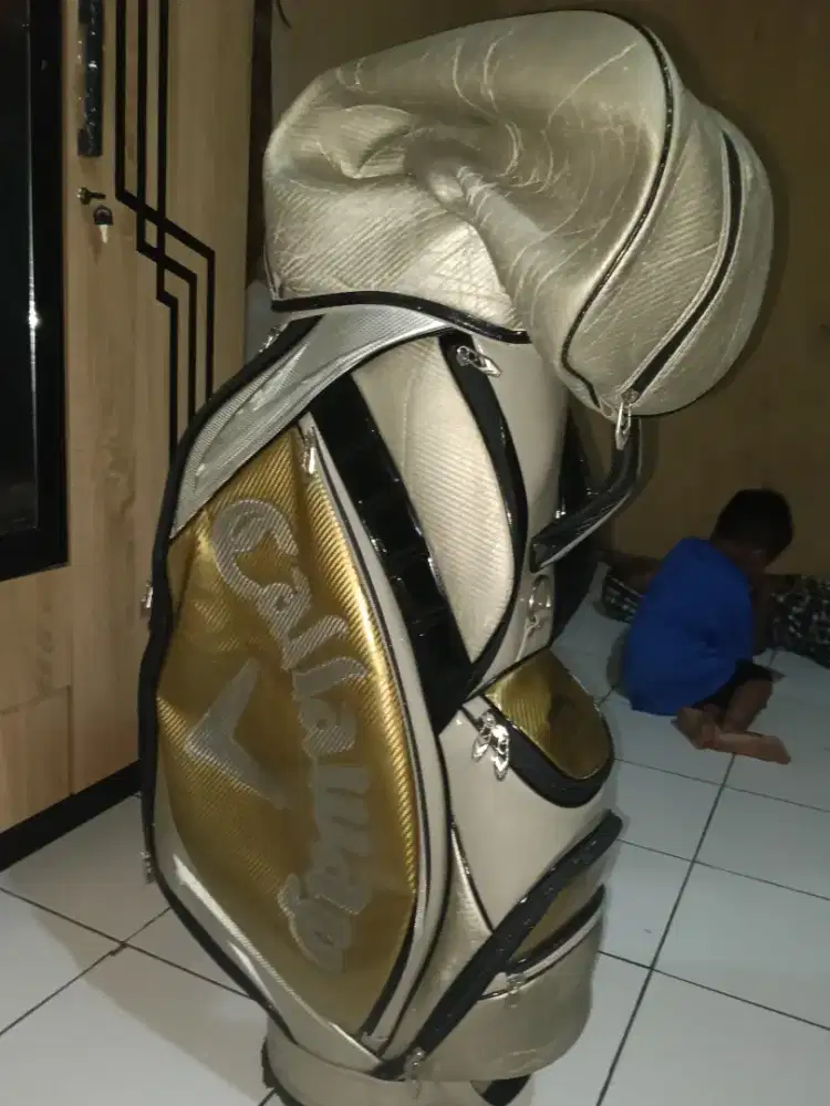 Tas Golf Siap Pakai Nominus