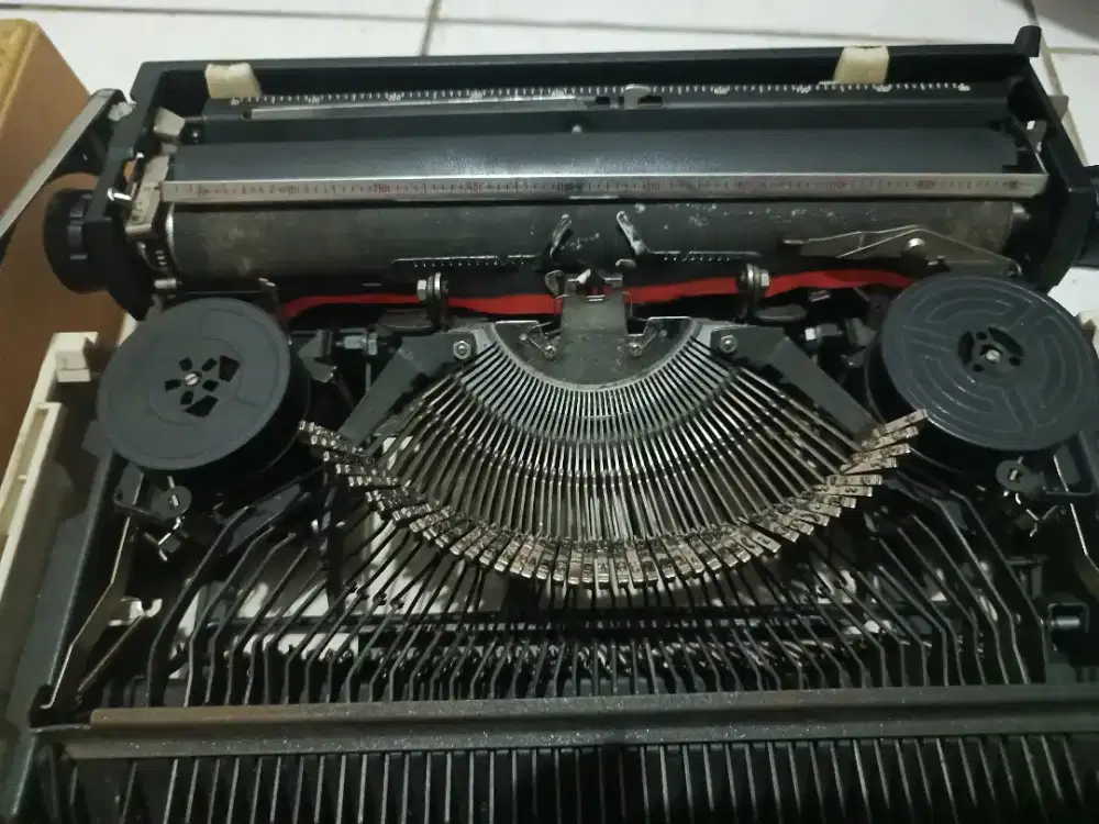 mesin tik jadul