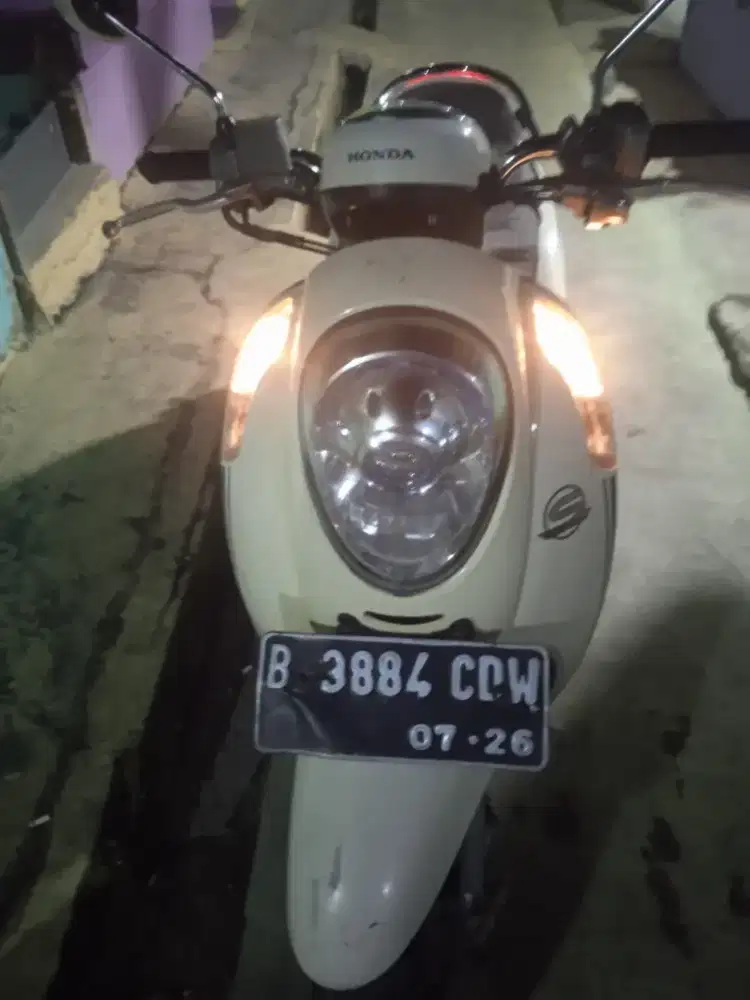 Honda Scoopy 2016 – Mesin Halus, Siap Pakai!