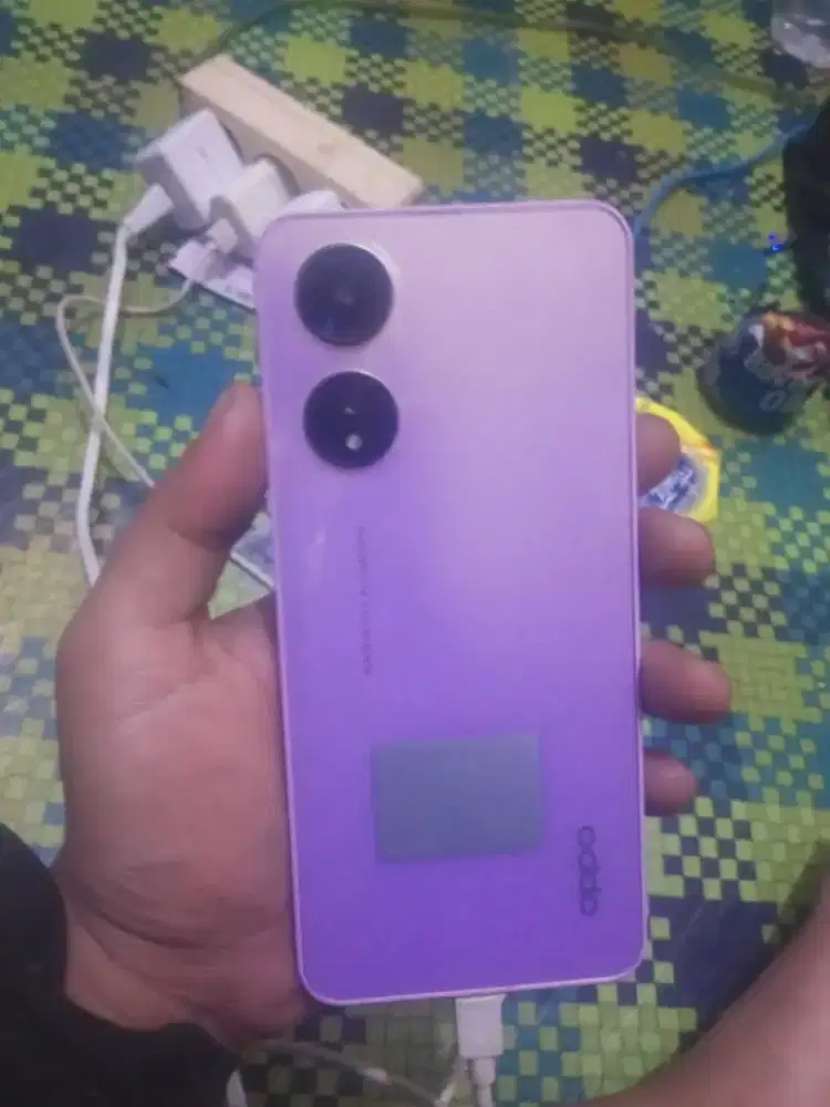 Oppo a78 ram 8)256 hp casan udah 5G minus kamera depan ga bisa