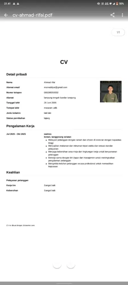 mencari lowongan pekerjaan