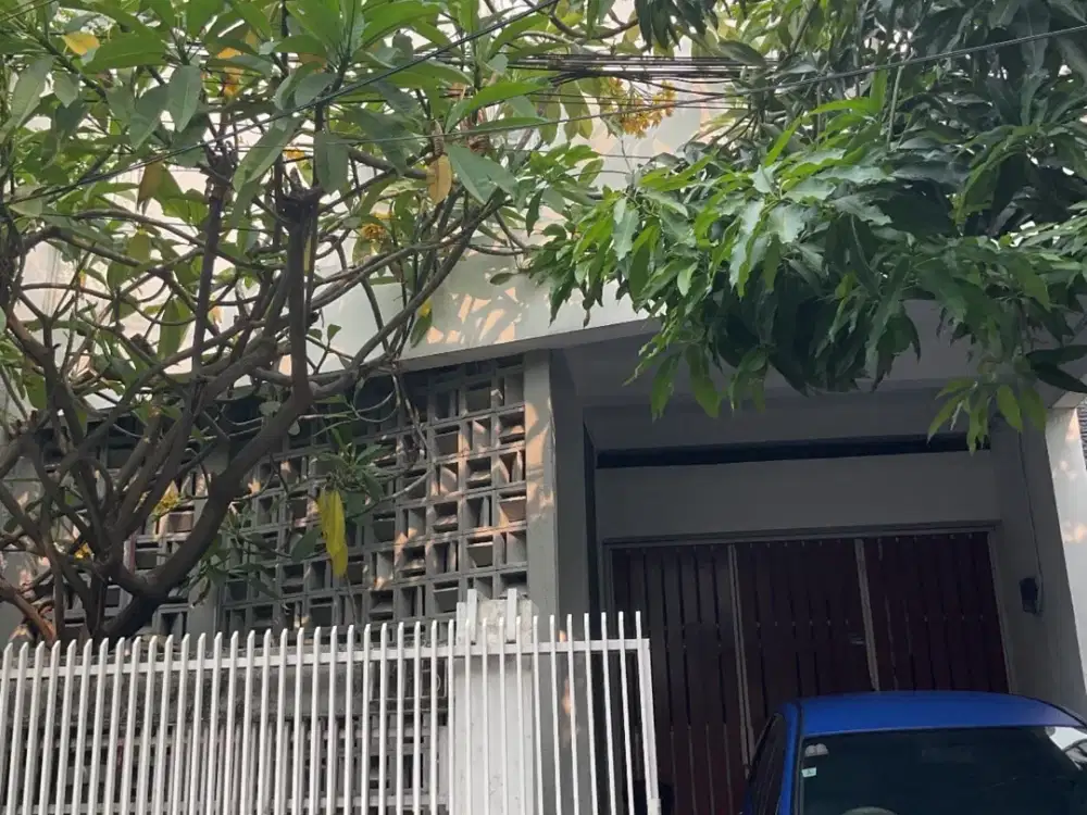 DIJUAL rumah di jl cempaka putih timur  jakarta pusat