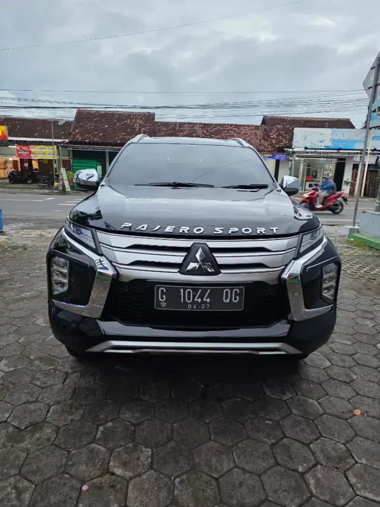 Pajero sport dakar 4x2 tahun 2022