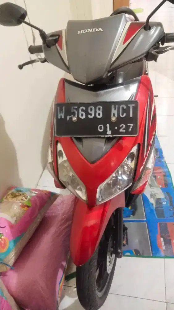 Di jual Sepeda Motor Vario bebek