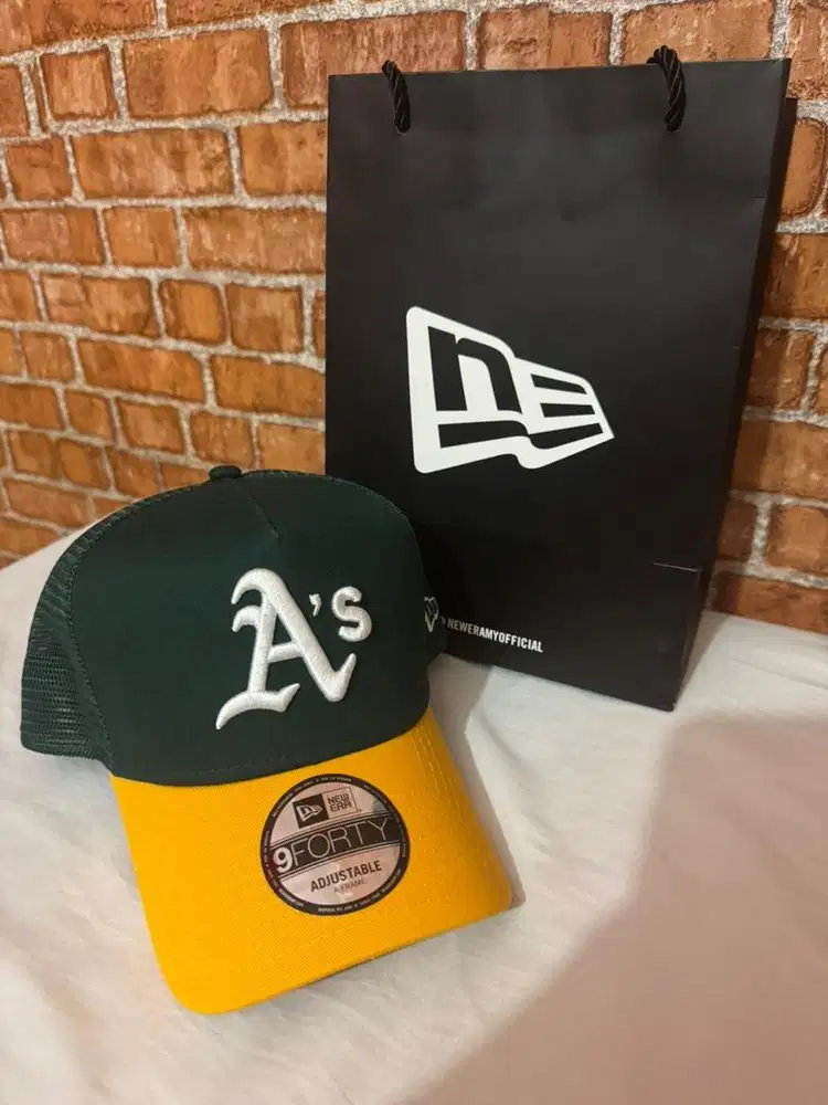 Topi New Era Trucker Original