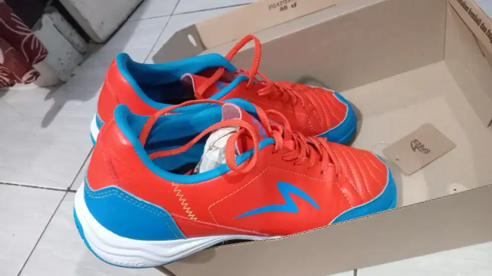 Sepatu Futsal Specs Metasala Sansiro