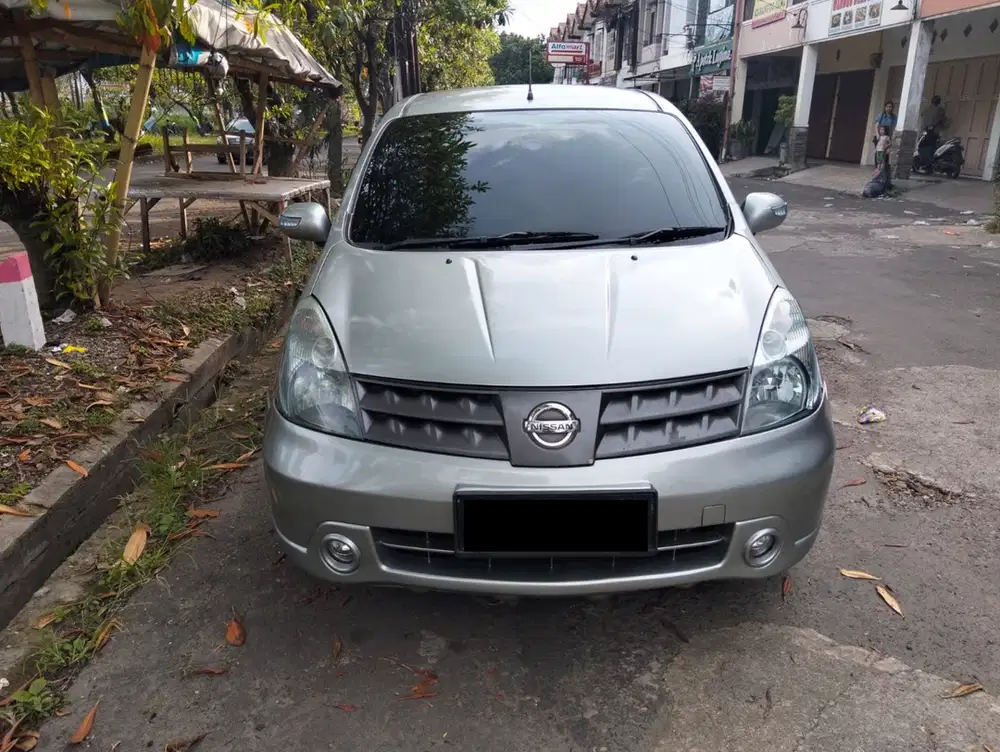 Nissan Livina 2010 Matic (Unit Terawat)