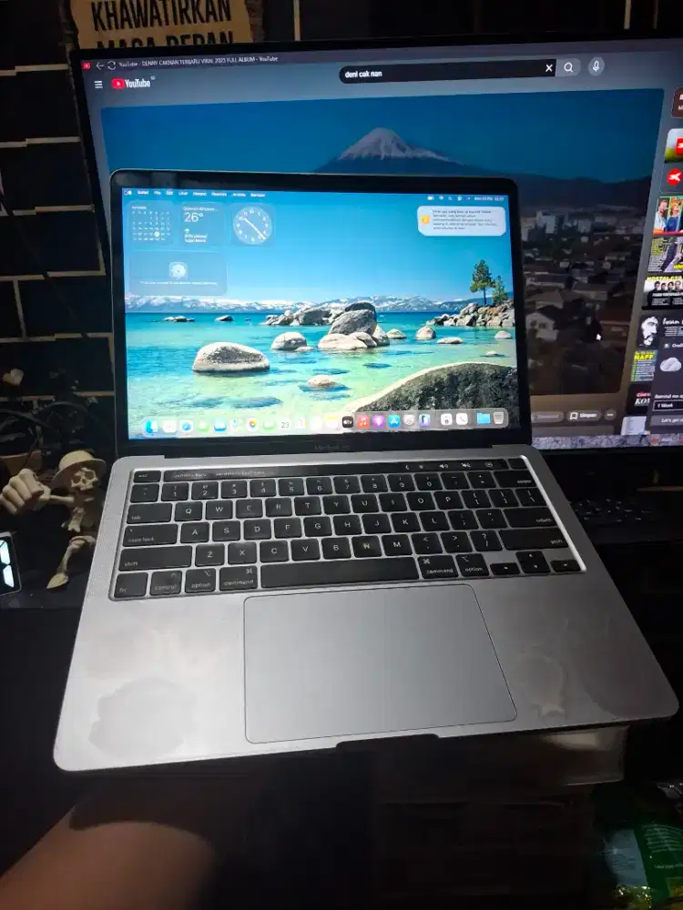 Macbook Pro 2020 Touchbar iBox Ram 16/512Gb Siap Pakai