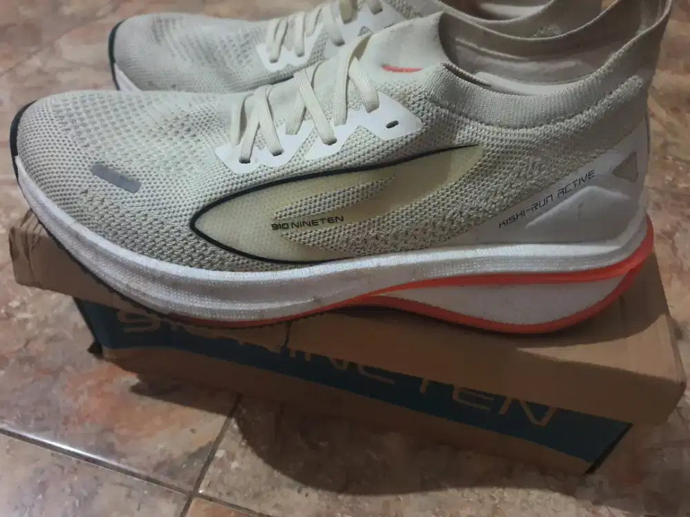 Sepatu 910 nineten kishi run active