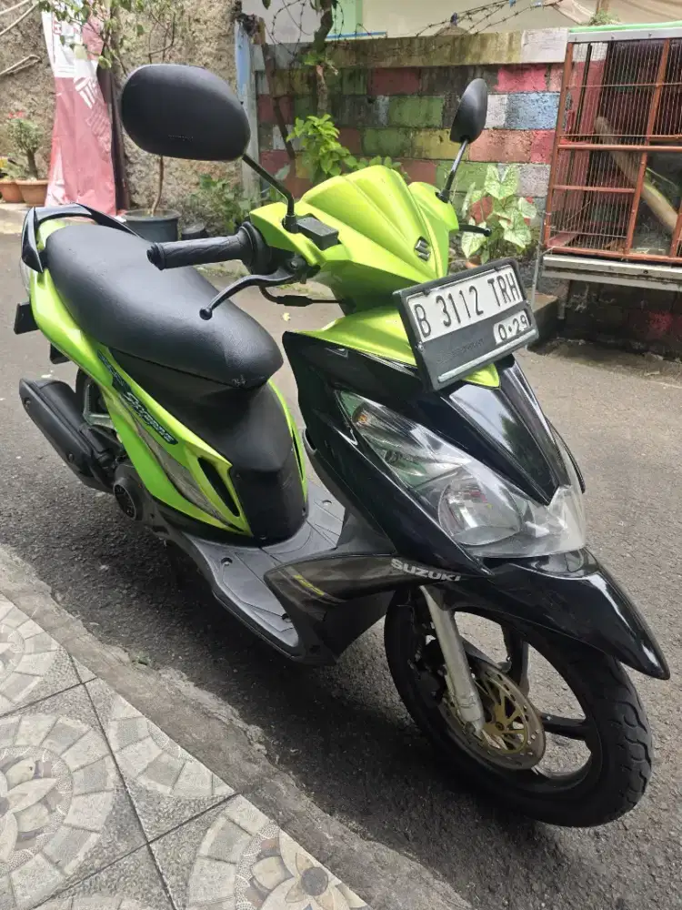 DIJUAL CASH SUZUKI SKYDRIVE 125 THN 2012 PAJAK TELAT BULAN SIAP PAKAI