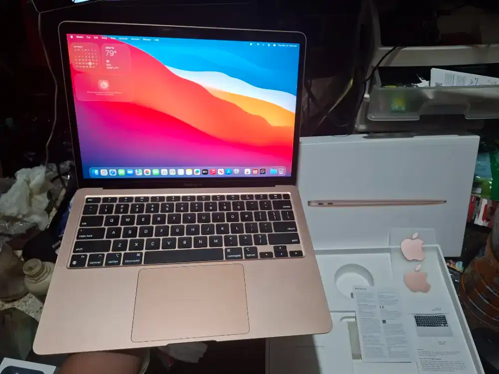 Macbook Air M1 2020 iBox 8/256Gb Mulus Siap Pakai