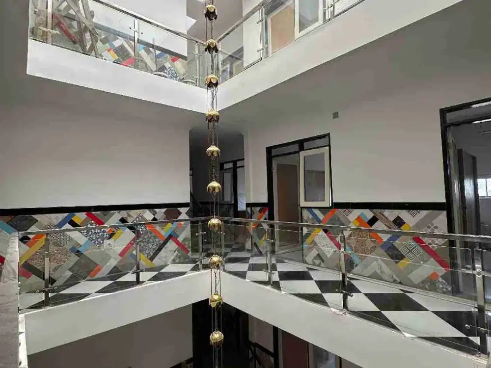 Jual tempat usaha dan rumah kos premium