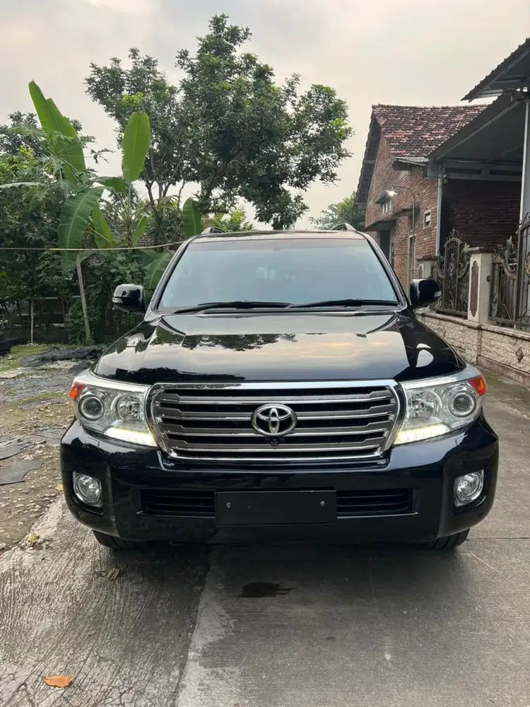 Landcruiser vx 200 atpm 2013