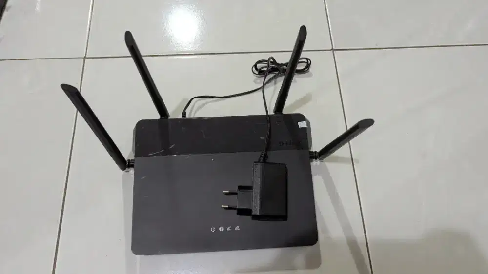 Router Dlink Dir 878 Like New
