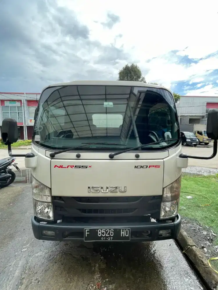 ISUZU NLR55TX jual harga bersahabat (bukan dealer)