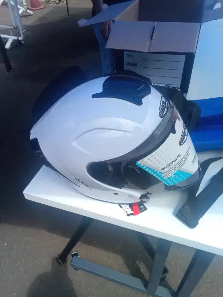 Helm Baru Merk NIELS