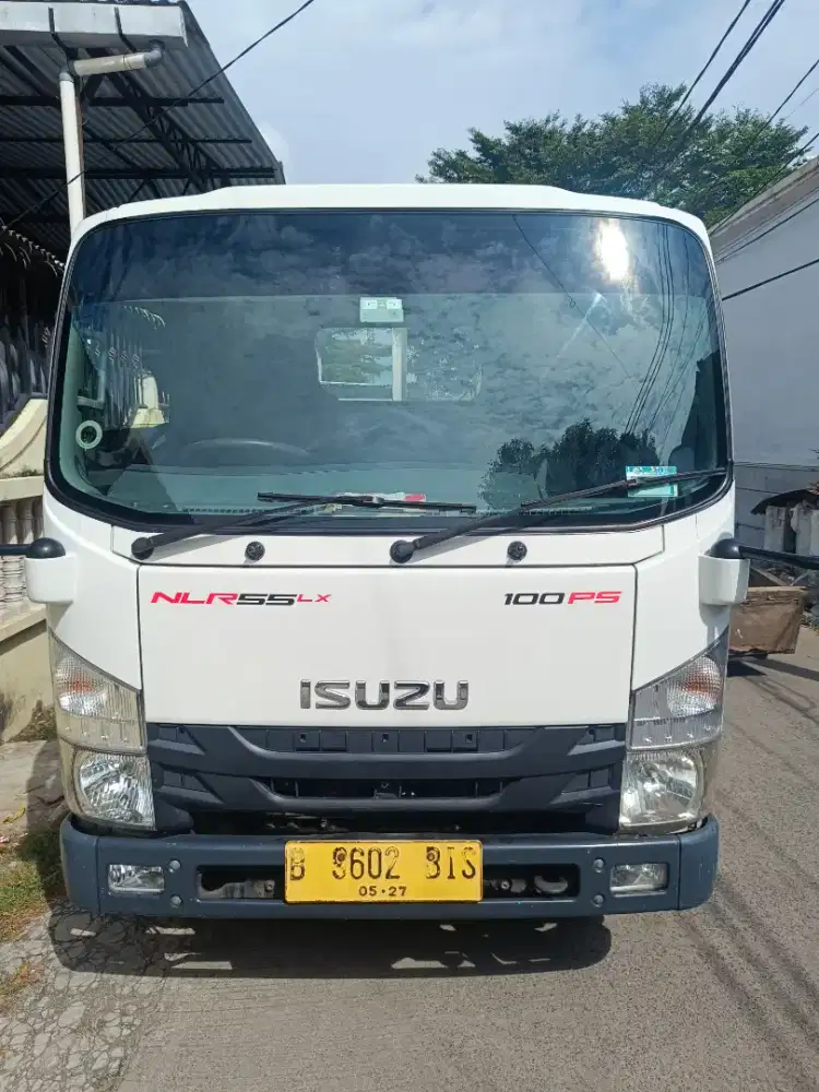 Isuzu elf NLR 55 long