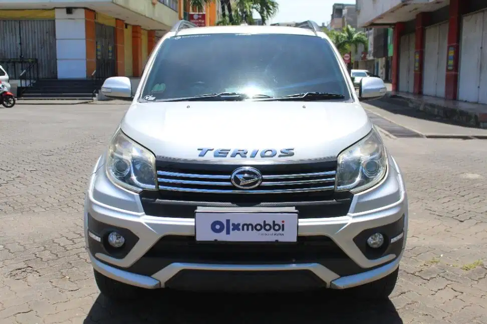 DP MURAH Daihatsu Terios 1.5 ADVENTURE R Bensin-AT 2015 Silver CTMEB