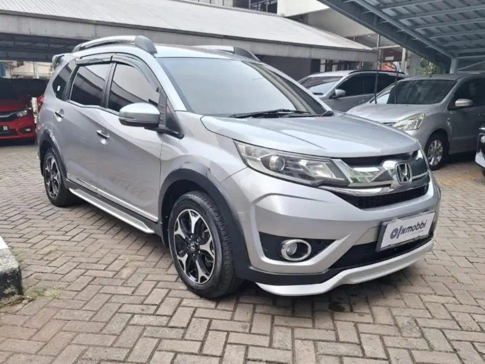 DP MURAH Honda BR-V 1.5 E Prestige Bensin-AT 2016 Silver CTKCB