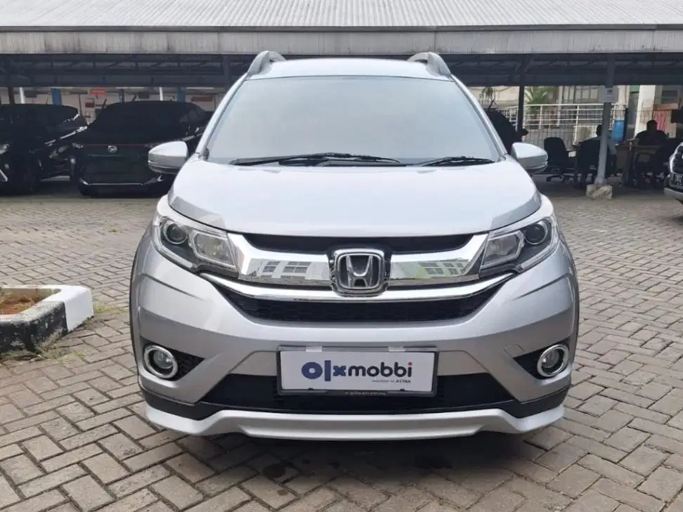 DP MURAH Honda BR-V 1.5 E Prestige Bensin-AT 2016 Silver CTKCB