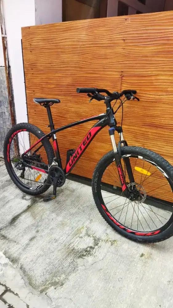 United monanza 4.0 M 27.5