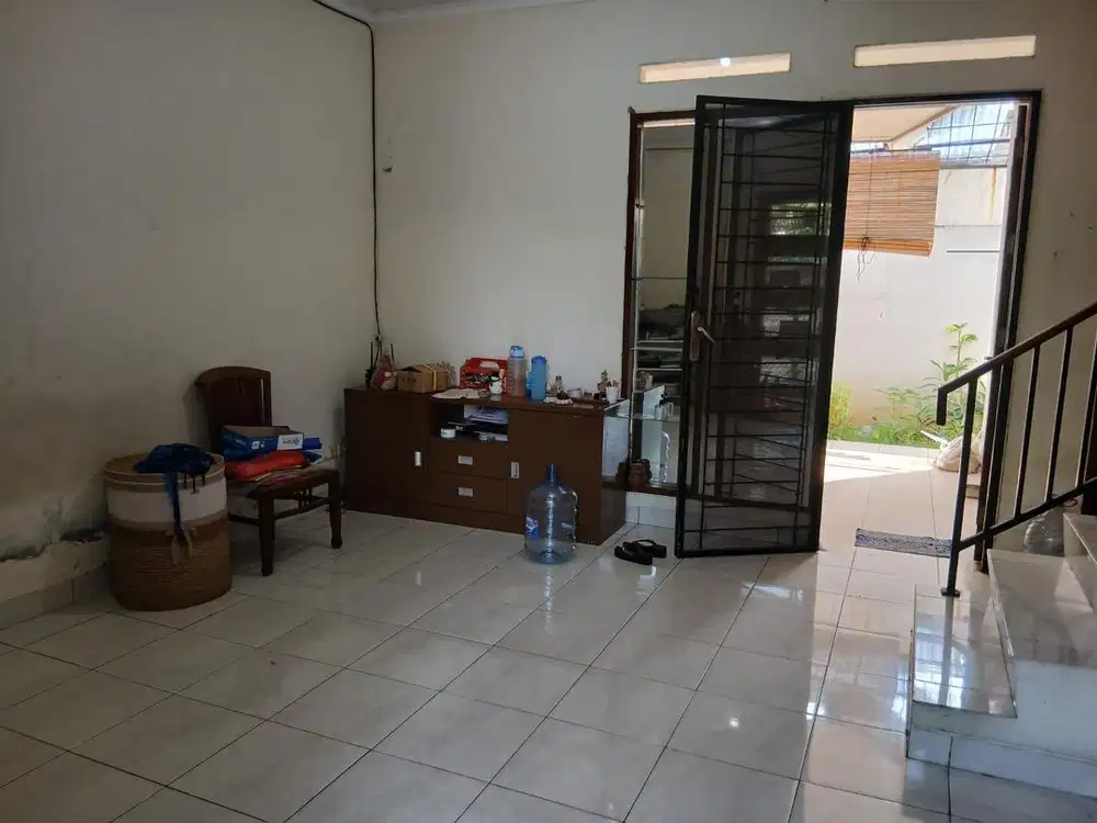 Dijual rumah 2 lantai di cluster harmoni harapan indah bekasi jabar