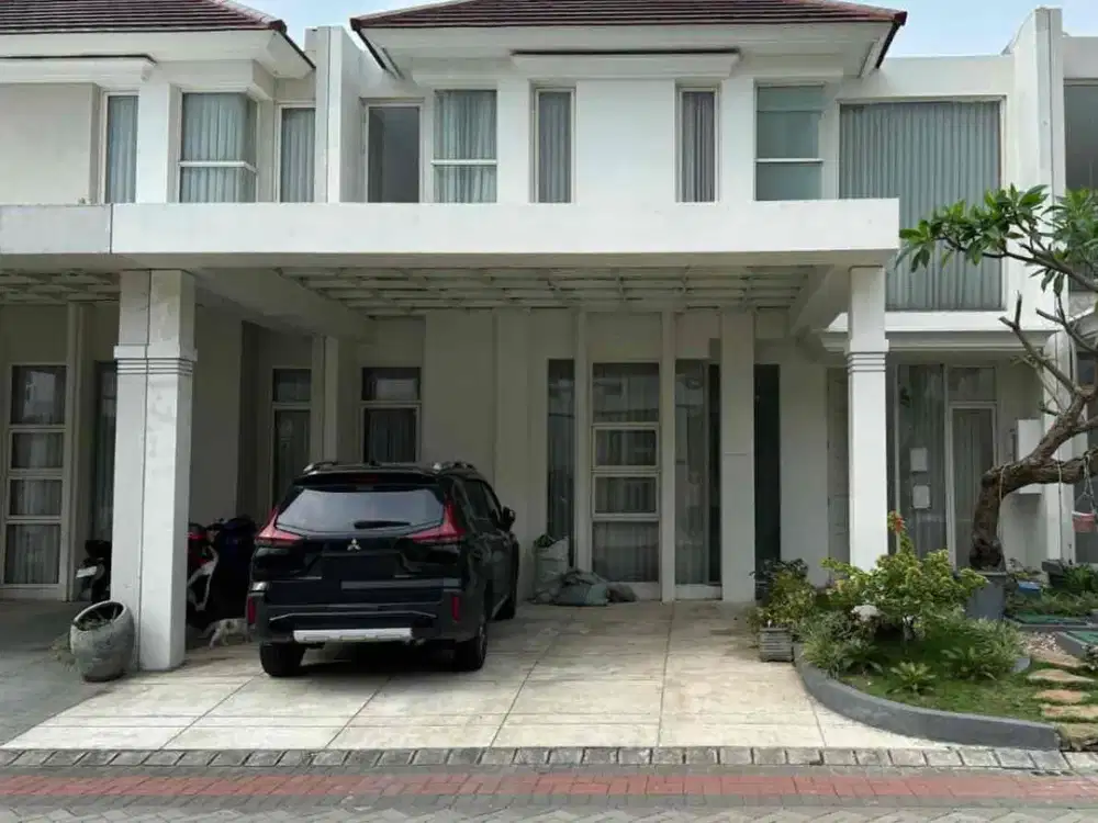 Disewakan rumah grand pakuwon semi furnish
