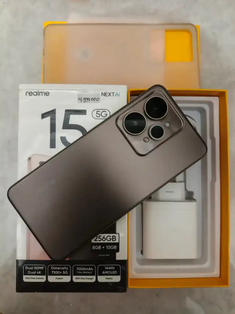 Realme 15 5g ram 8/256gb