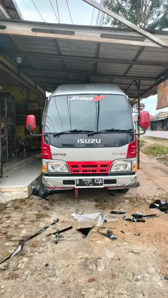 ISUZU ELF LONG 2017 KM LOW