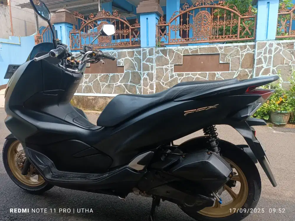 Honda PCX 2019 , warna hitam doff