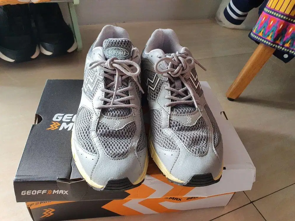 Sneakers Merek Geoff Max Pria Wanita