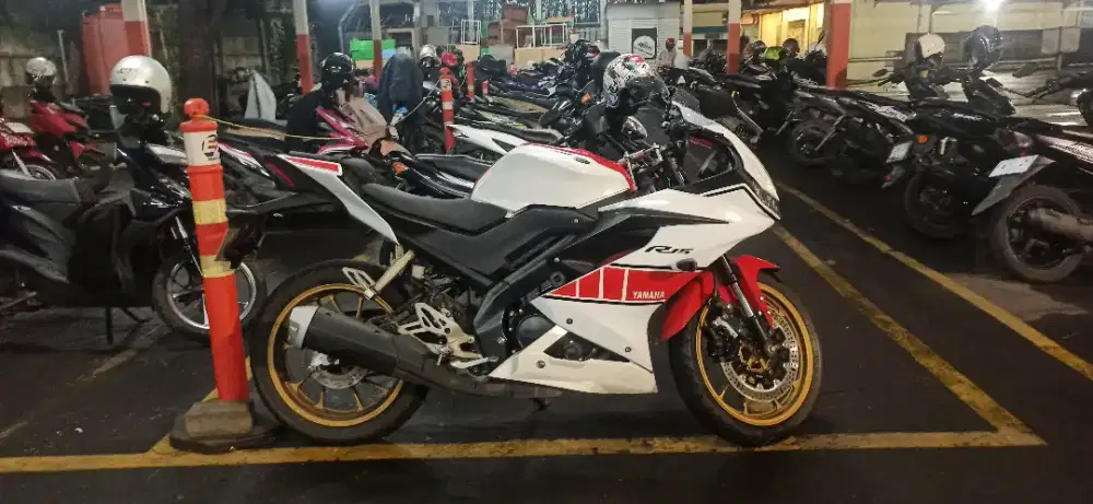 Yamaha R15 V3 2017