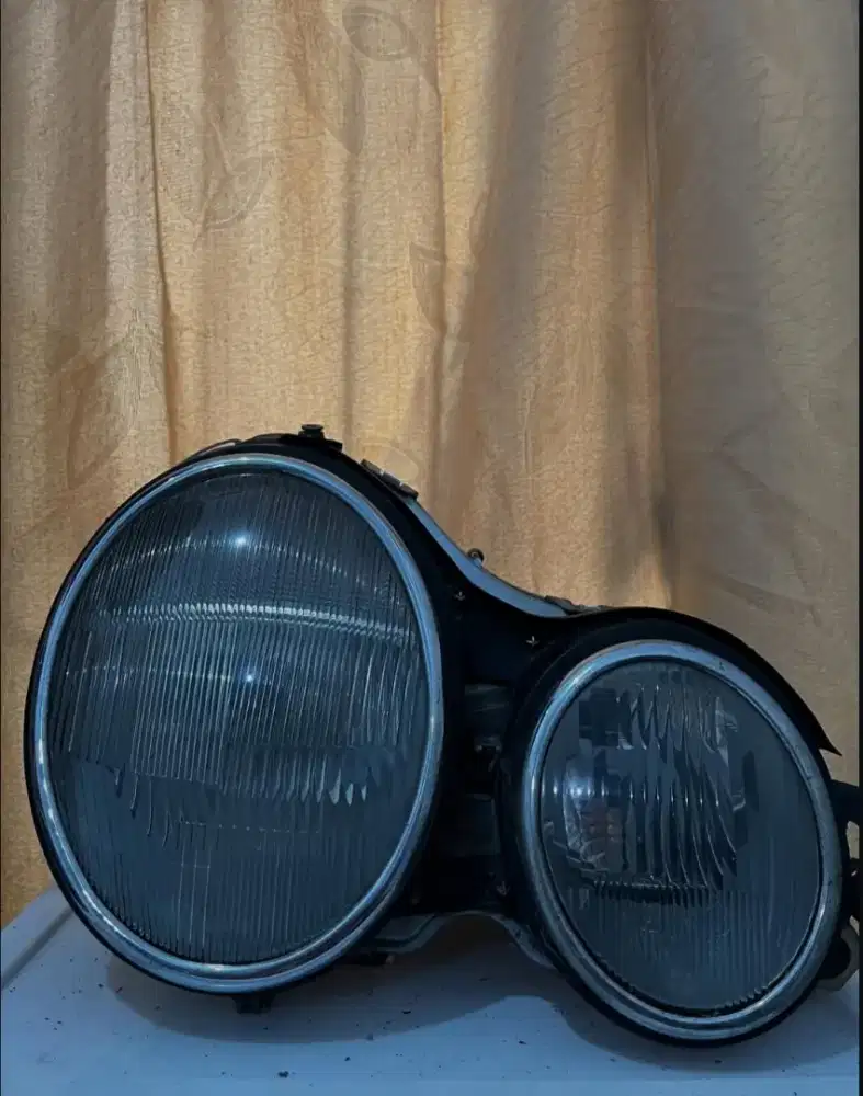 HEADLAMP MERCY W210 E320 E230