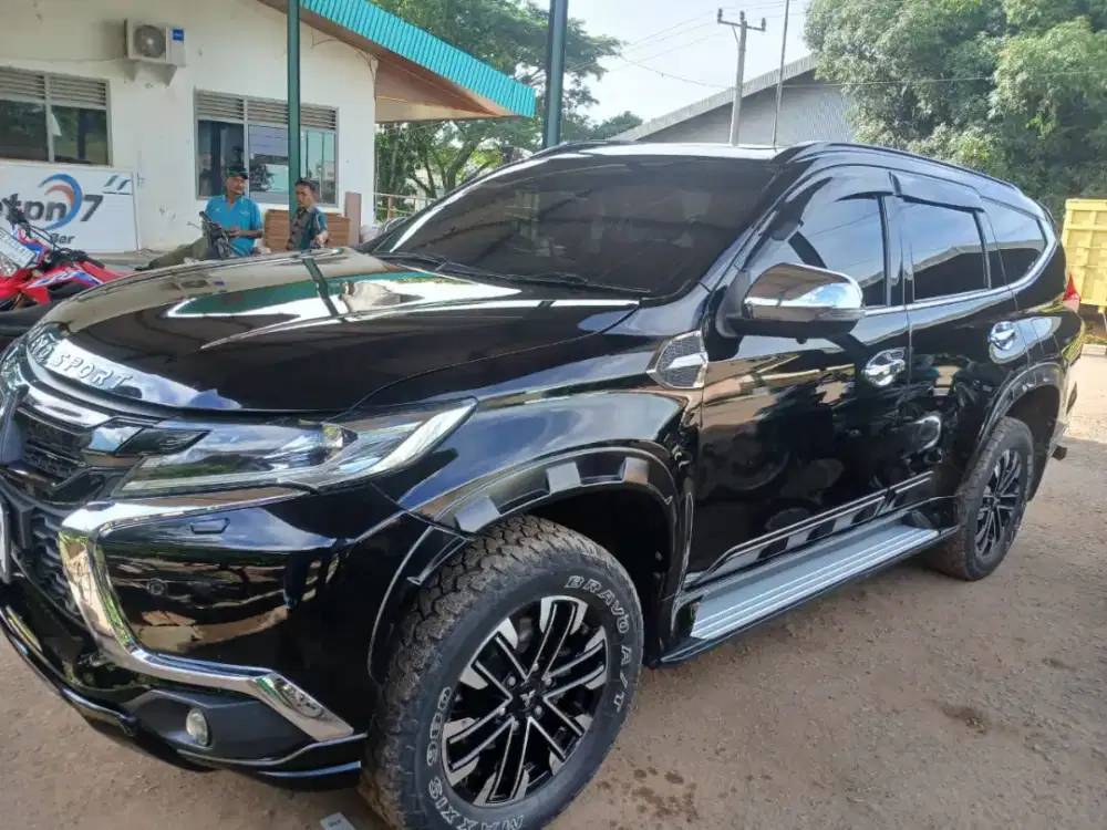 Mitsubishi Pajero sport Dakar 4x2
2.4 rockford fosgate limited edition