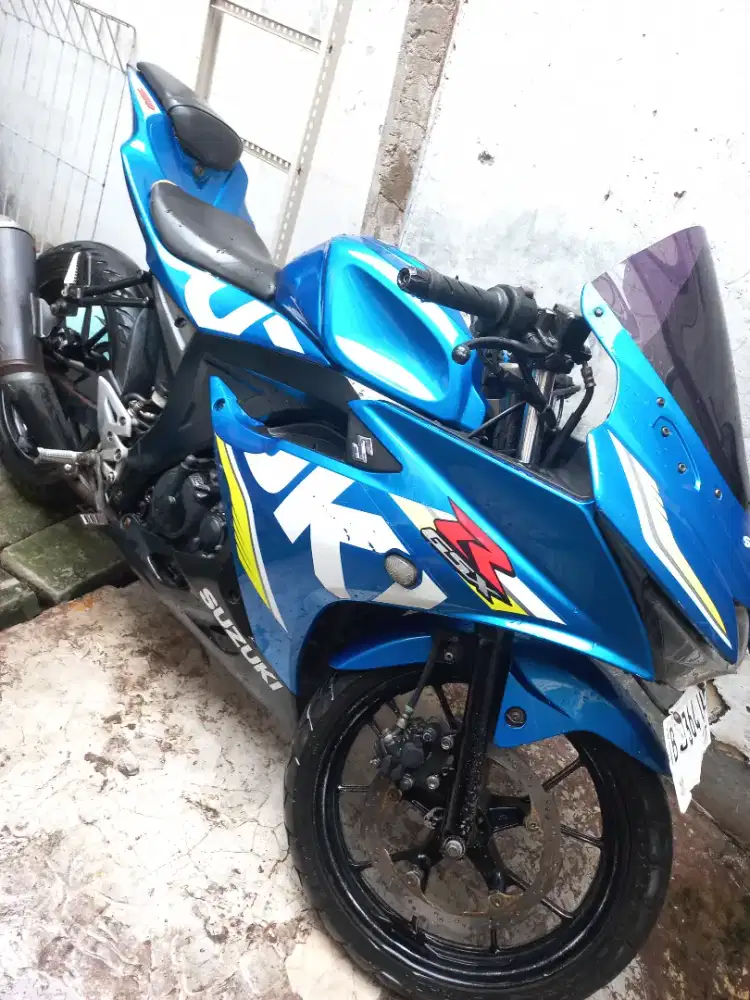 SUZUKI GSXR150 Wara Biru