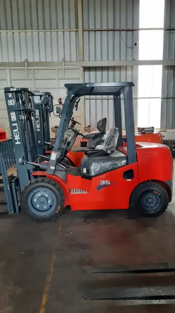 Rental forklift (unit baru)