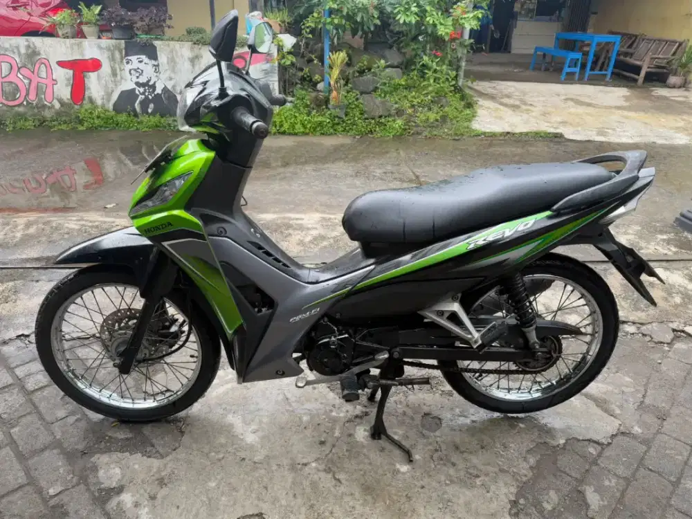 Revo injeksi THN 2014 plat AB sleman