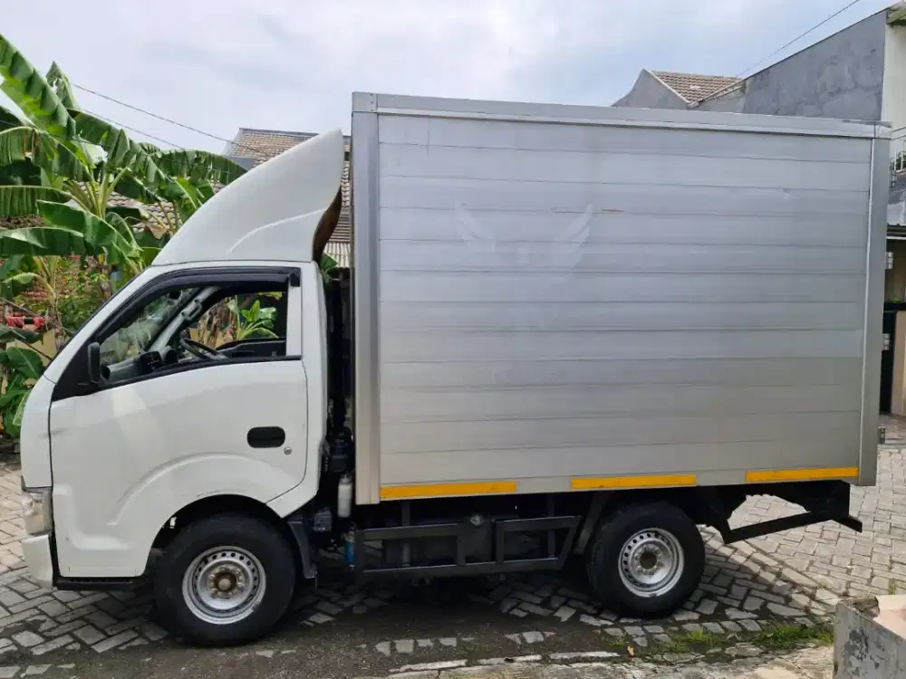 Isuzu traga box 2022